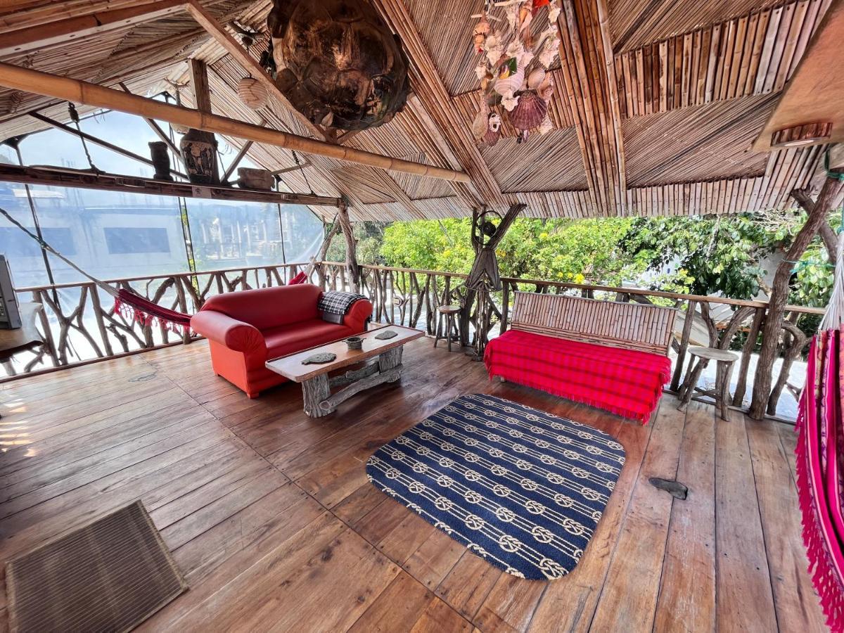 Lonesome George Ecolodge Puerto Ayora  Bagian luar foto