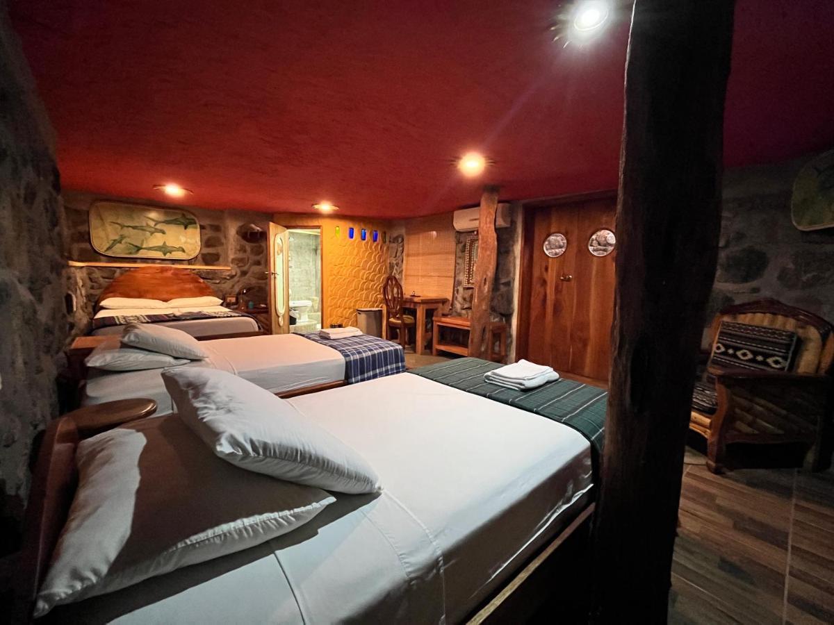Lonesome George Ecolodge Puerto Ayora  Bagian luar foto