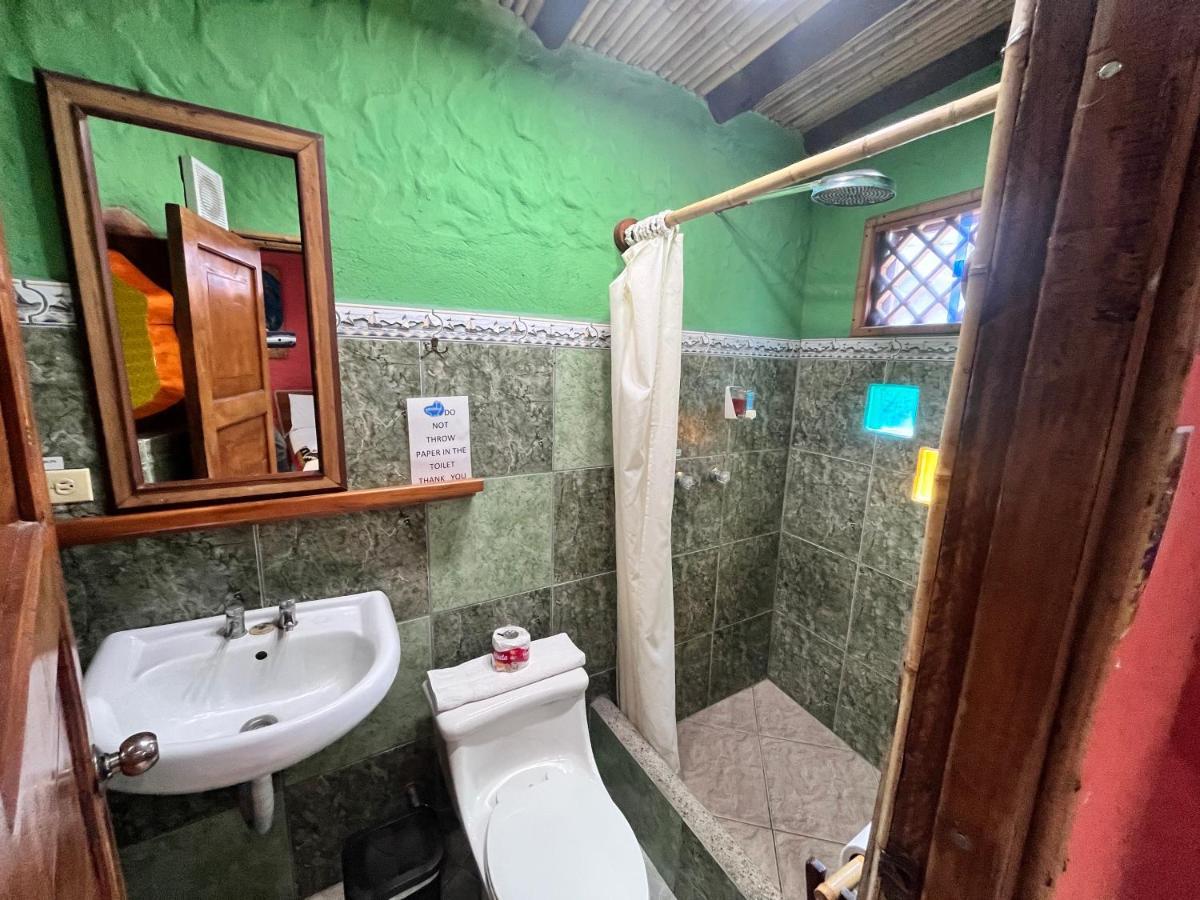 Lonesome George Ecolodge Puerto Ayora  Bagian luar foto