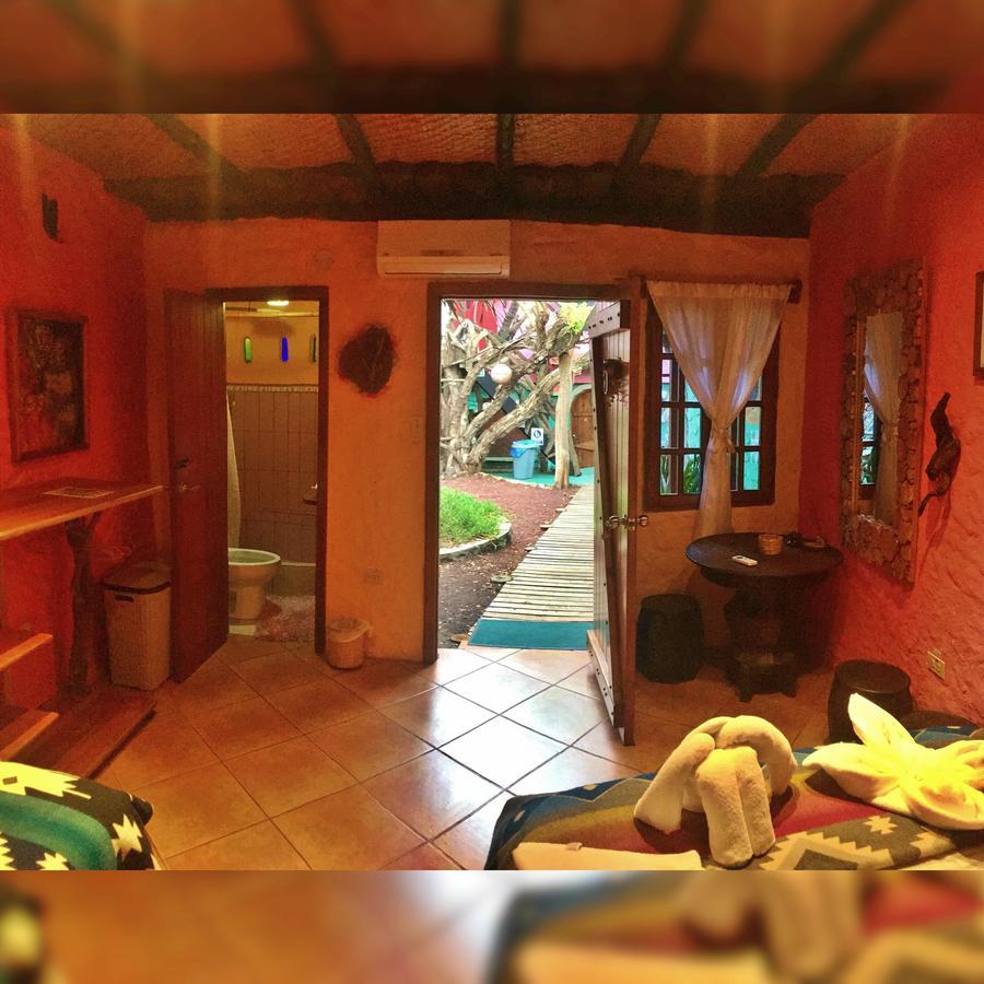 Lonesome George Ecolodge Puerto Ayora  Bagian luar foto